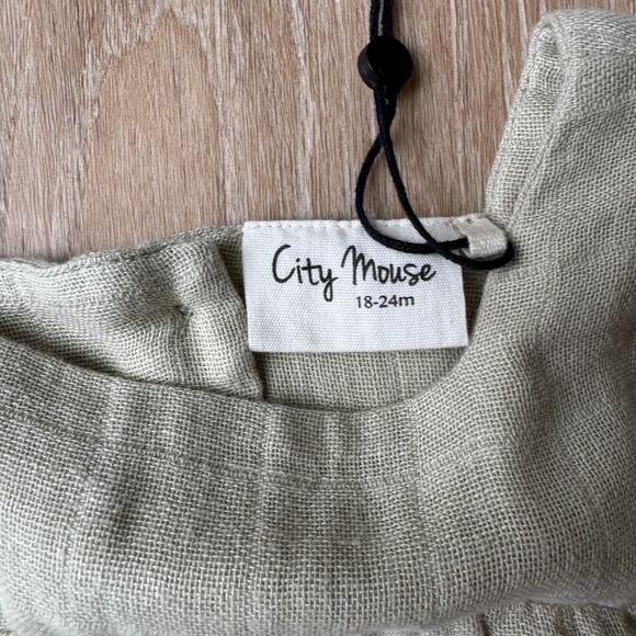 City Mouse Short Sleeve Romper - Size 18-24m - Picture 2 of 4